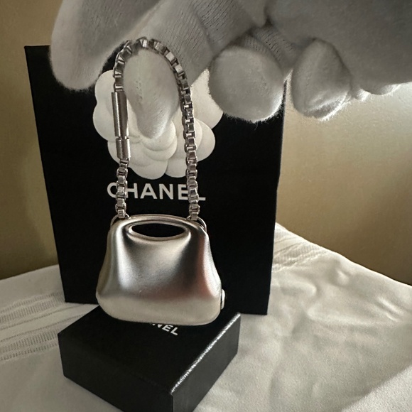 Authentic Chanel Bag Charm - Picture 4 of 15